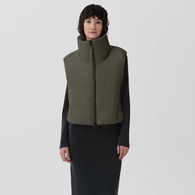 Custom Ladies Turtleneck Puffy Vest Manufacturer | Ginwen