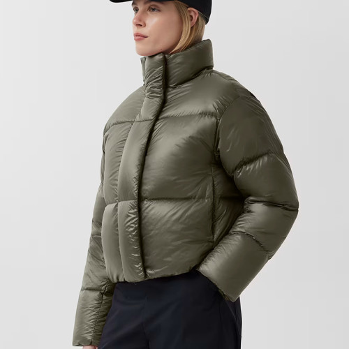 Custom Cropped Glossy Puffy Jacket Manufacturer | Ginwen