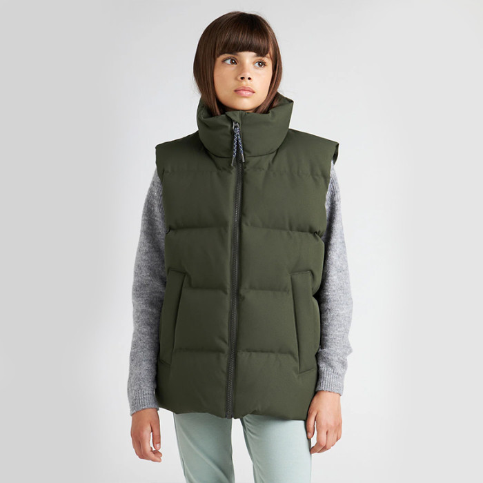 Custom Kids Turtleneck Puffy Vest Manufacturer | Ginwen
