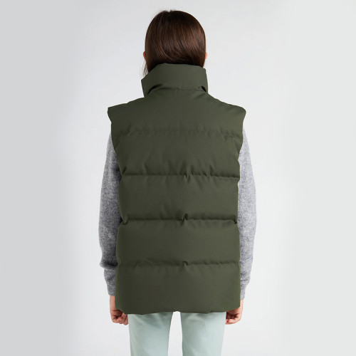 Custom Kids Turtleneck Puffy Vest Manufacturer | Ginwen