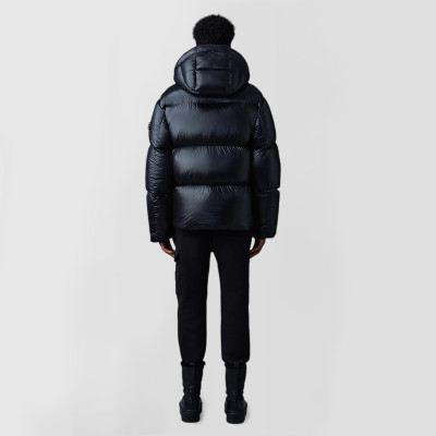 Custom Men's Detachable Hood Glossy Shiny Puffer Jacket Manufacturer | Ginwen