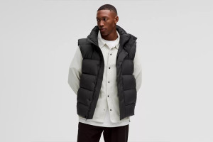 Крупная фабрика по производству стеганых жилетов: обслуживание розничных сетей и международных дистрибьюторов