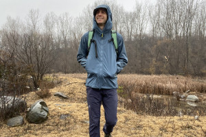 The Ultimate Buyer Guide to Wholesale Waterproof Jackets (Materials, Ratings, and Real-World Use)