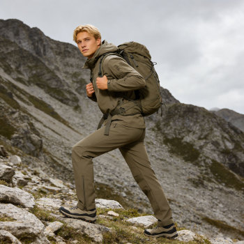 Custom Men's Softshell Hiking Jacket Manufacturer | Outdoor Mountaineering Jacket OEM – GINWEN