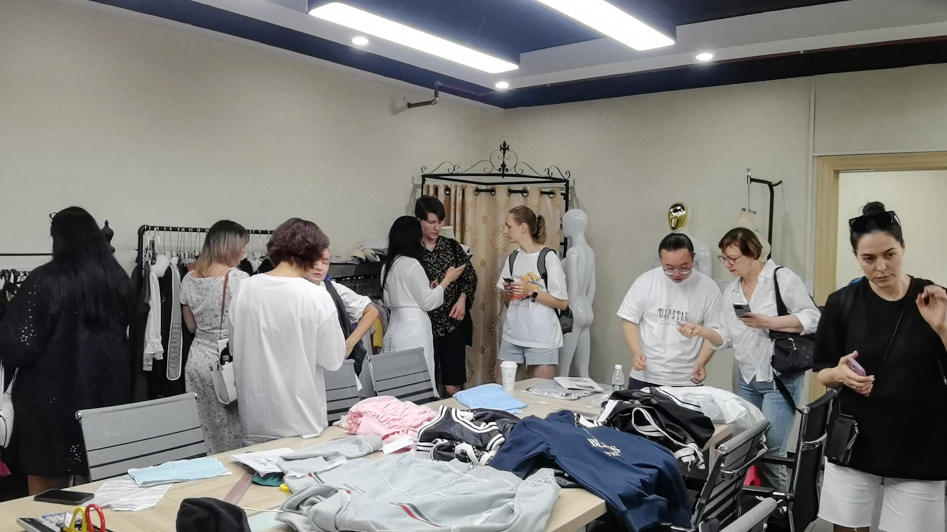 Purchasing Delegation of Russian Fashion Brands