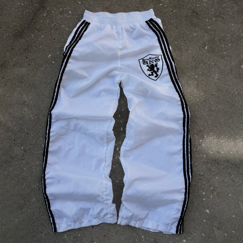 Custom Clothing Manufacturers Embroidered Badge Short Hooded Nylon Suit.