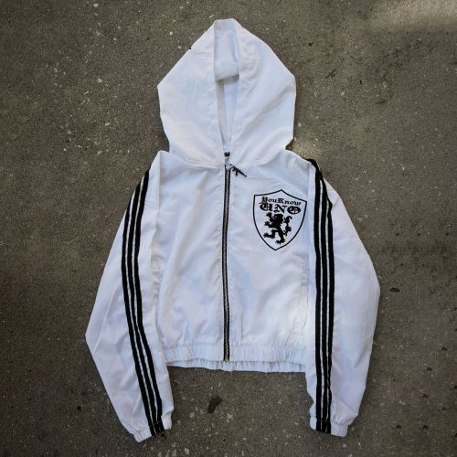 Custom Clothing Manufacturers Embroidered Badge Short Hooded Nylon Suit.