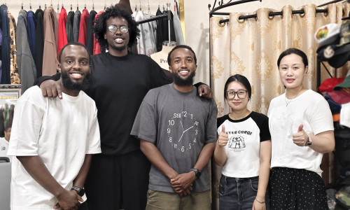 Customize intricate streetwear techniques to meet your exclusive needs.