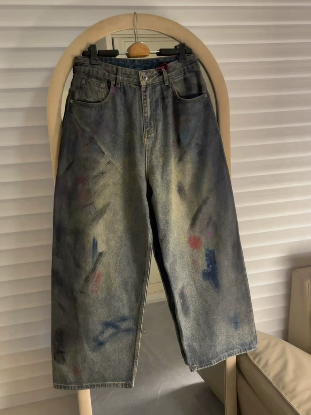 Retro Graffiti Jeans: Wearable Art, Evolving with You