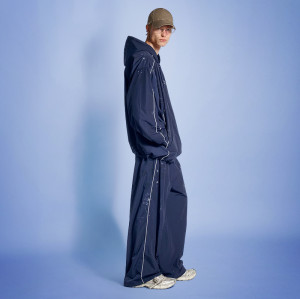 Custom Sport Jogging Tracksuits | Nylon Waterproof Hooded Coat | Gym Tracksuit