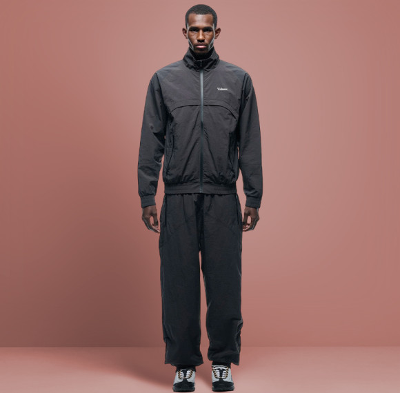 Custom Breathable Tracksuit | Nylon Polyester Windbreaker Sweatsuit | Two-Piece Streetwear