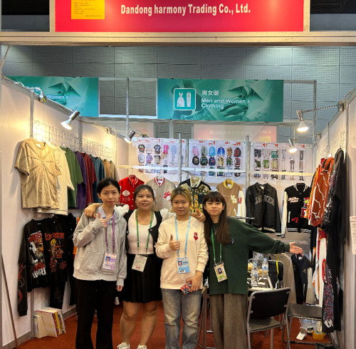 Vainnx Shines at Canton Fair, Leading Streetwear Fashion Trends