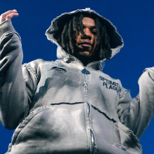 Exploring VAINNX Craftsmanship: Embroidery & Screen Printing Techniques in Fashion