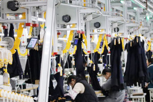 How B2B Clients Plan Custom Apparel Orders: The 3-Month Lead Time Guide