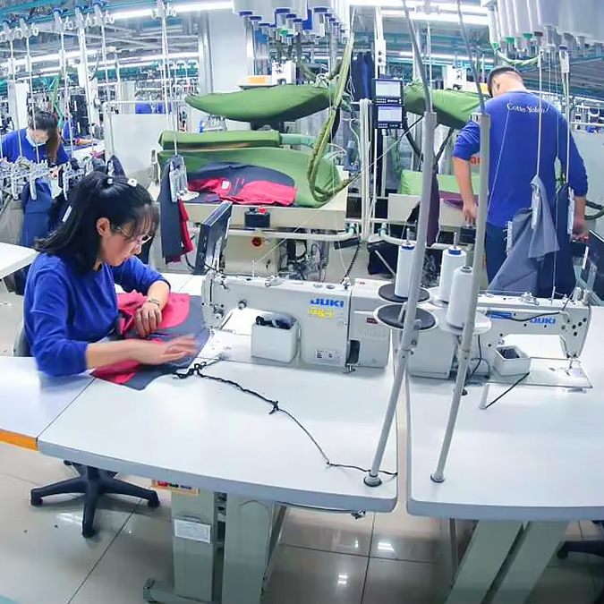 How to Vet Streetwear Manufacturers: 2026 B2B Buyer's Checklist