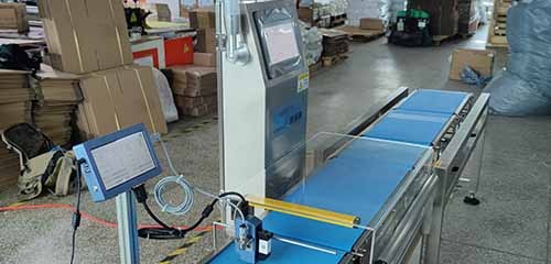 Checkweigher with Inkjet Coder Combination System to Pet Food