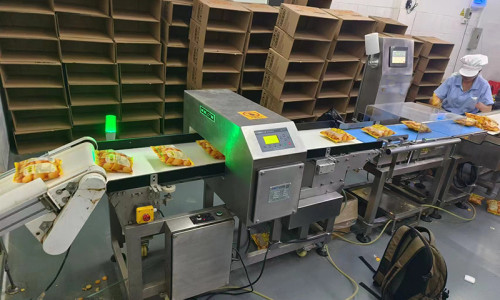 Checkweigher Applications in the Food Industry — SameGram's Advanced Solutions