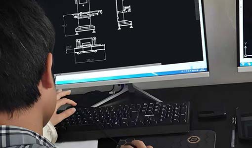 Samegram engineers are drawing engineering drawings for non-standard customized products.
