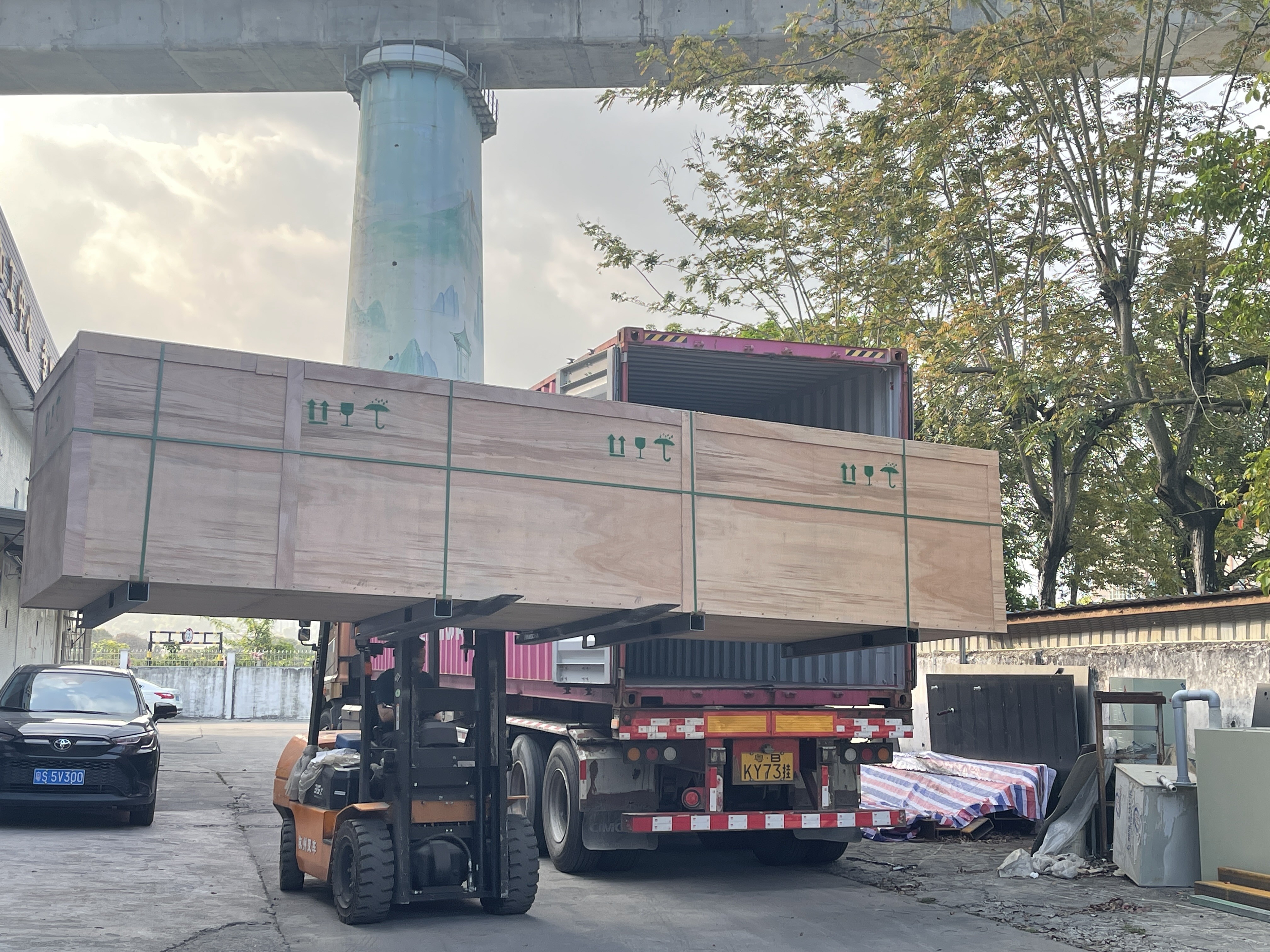 industrial machine shipment to France