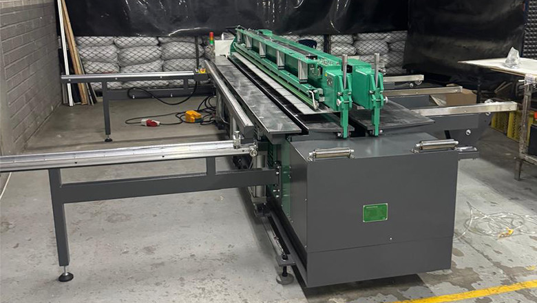 Weissenberg WeiForm Pro 3000 plastic sheet welding and bending machine for industrial duct fabrication