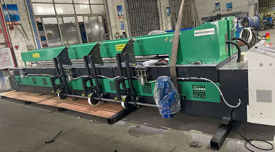 Weissenberg WeiBond 5000 large-format plastic sheet butt welder with 5,000 mm working width for thick chemical tank panels