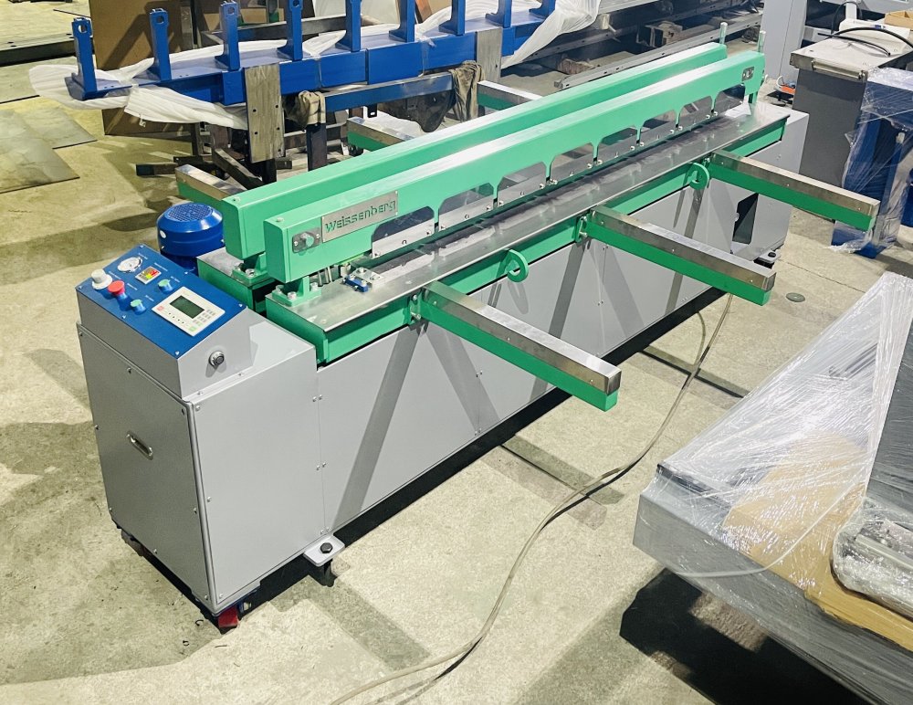2m mobile HDPE sheet welding machine for U.S. boat fabrication