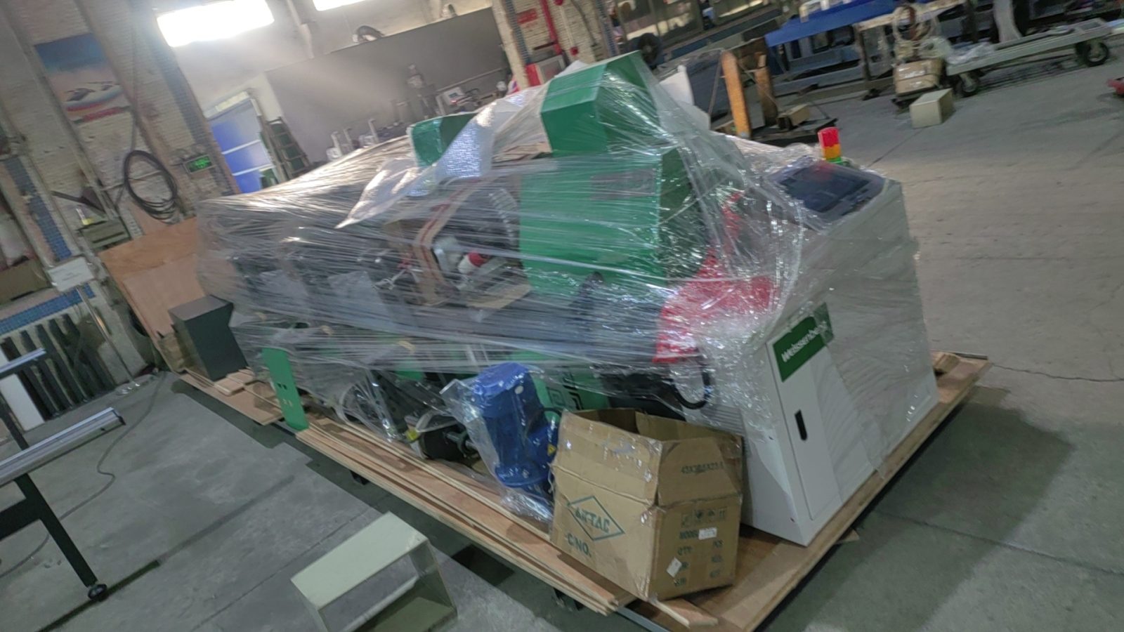 WeiBond 4000 plastic sheet welding machine prepared for delivery to the United States