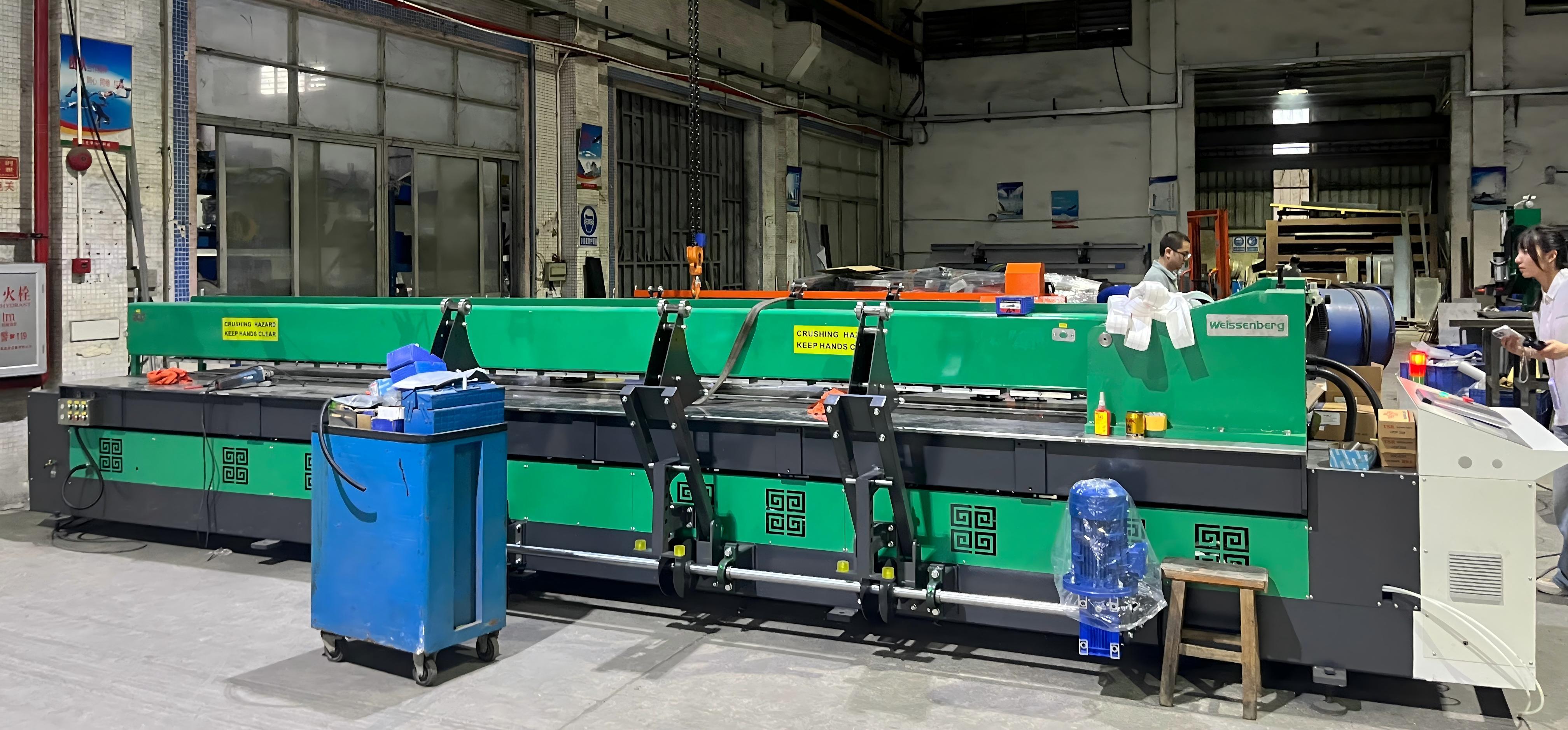 Weissenberg WeiBond 5000 large-format plastic sheet butt welder for thick chemical tank panels