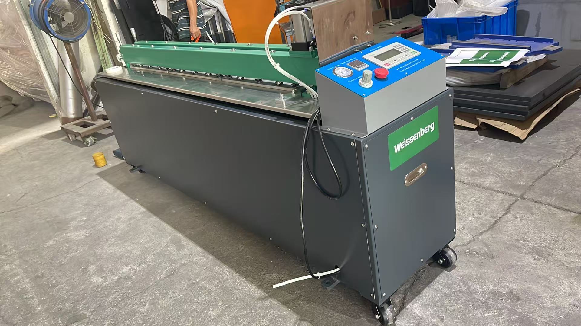 WeiBond 1500M manual plastic sheet butt welder manufactured for Indonesian customer
