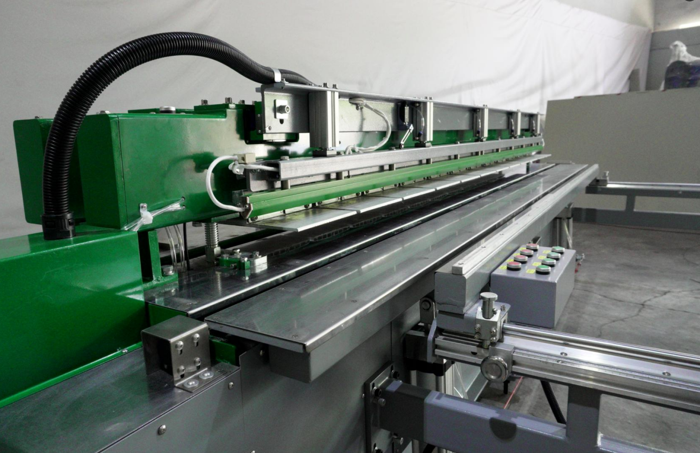 CNC control for thermoplastic bending