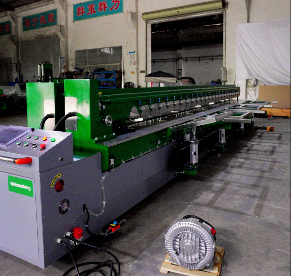 🔥Fabrication de réservoirs anti-incendie en polyéthylène : défis liés au soudage plastique à grande échelle et rôle des machines de soudage bout à bout de 8 mètres