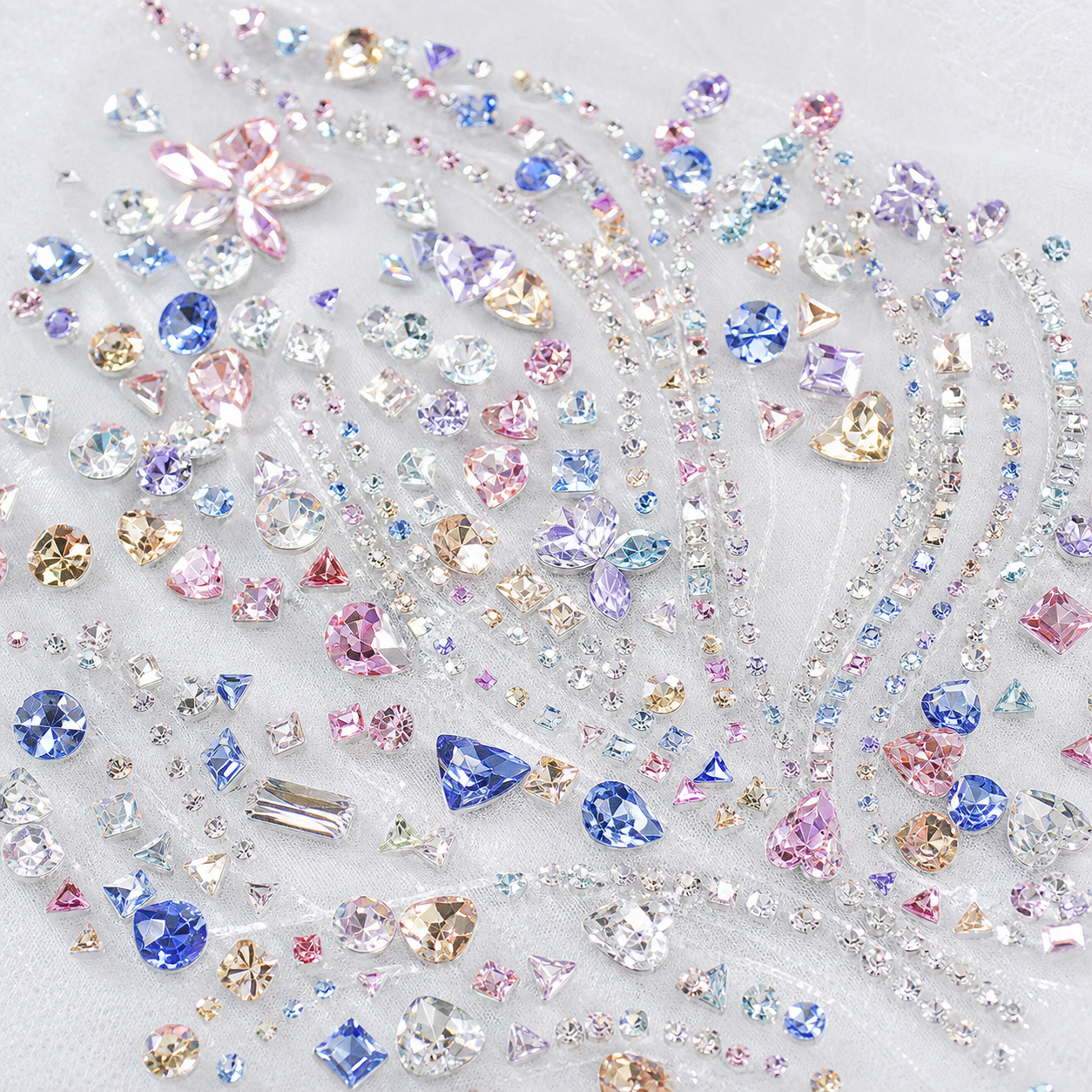 Trendy fashion geometric rhinestone heat-transfer pattern made of flatback crystal glass hotfix rhinestones