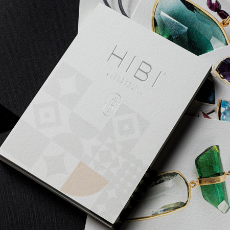 The use of rhinestones