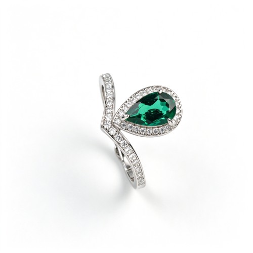 925 Sterling Silver Lab-Created Emerald Ring | Pear-Cut Green Gemstone | Elegant Fine Jewelry