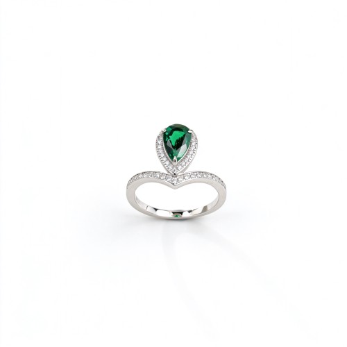 925 Sterling Silver Lab-Created Emerald Ring | Pear-Cut Green Gemstone | Elegant Fine Jewelry