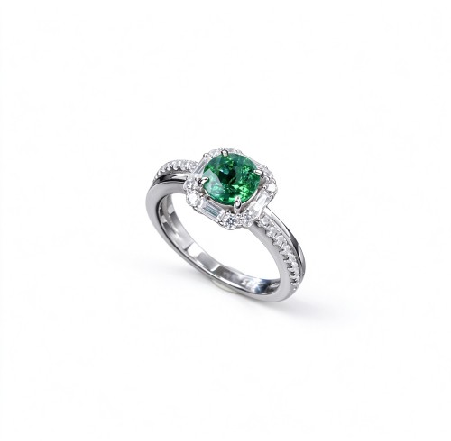925 Sterling Silver Lab-Created Emerald Ring | Green Gemstone | Classic Elegant Jewelry