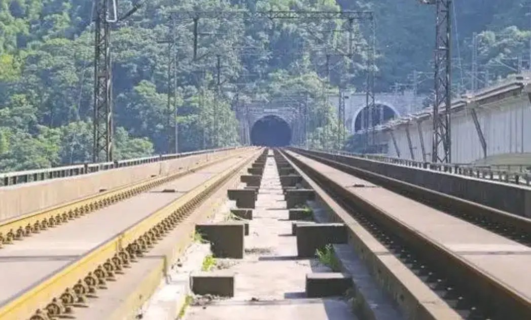 Caijia Test Section of the Suiyu Railway