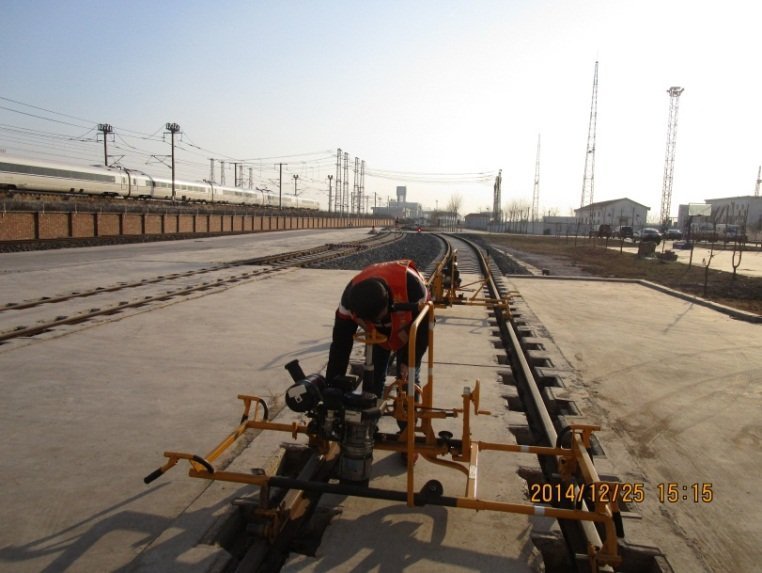 Mp23 portable grinding machine for corrugation work