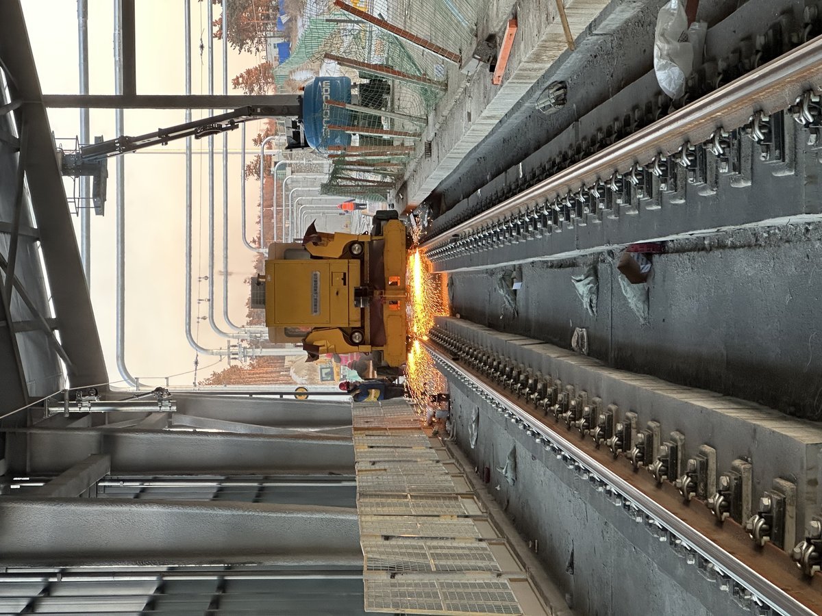Molaton railway grinder wheel field operation