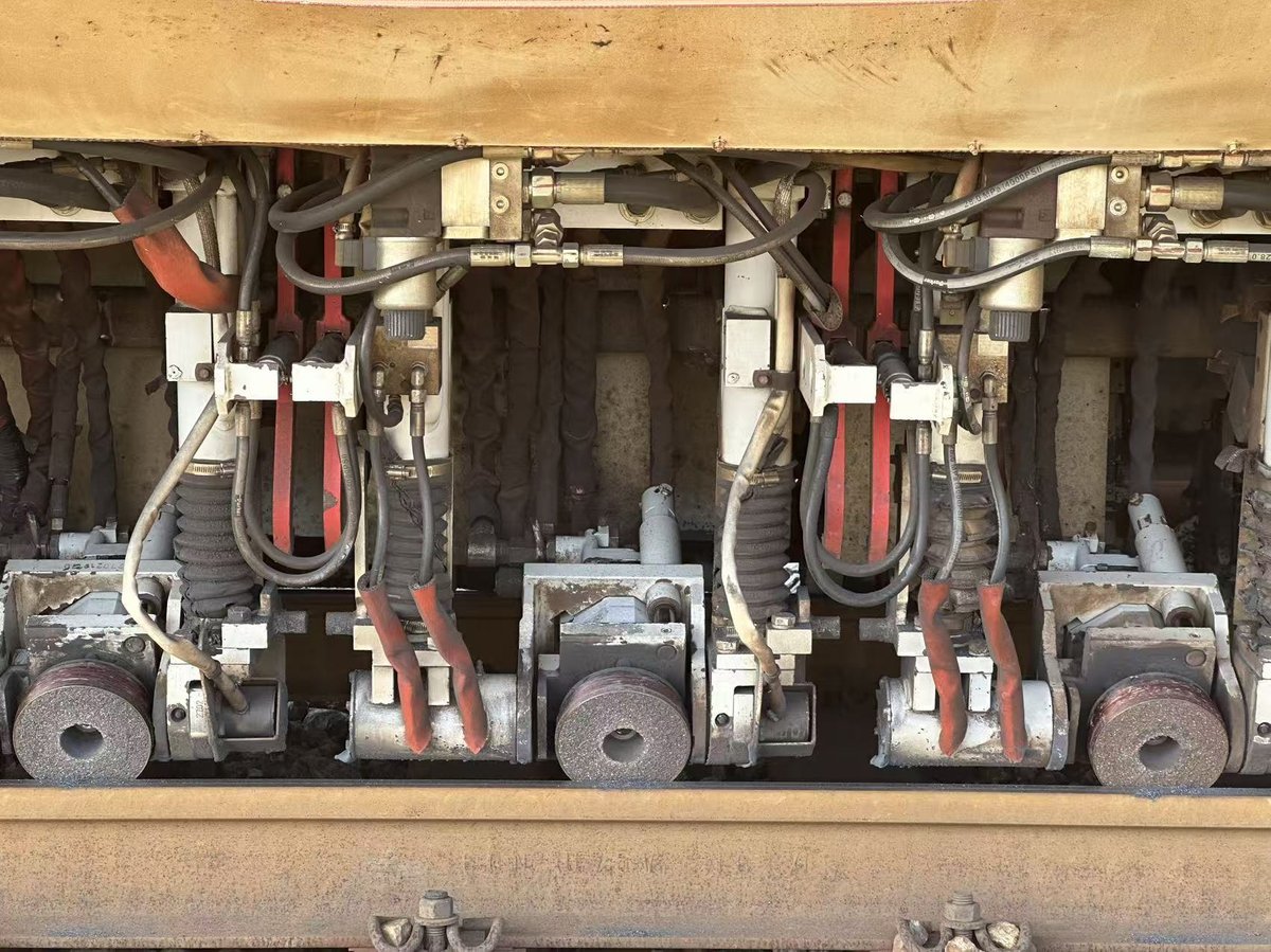 Molaton railway grinder wheel field operation