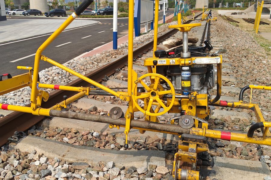 Molaton rail grinding machine for switch and frog profile work