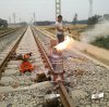 Soudage aluminothermique des joints de rails : pourquoi le meulage représente la moitié du travail
