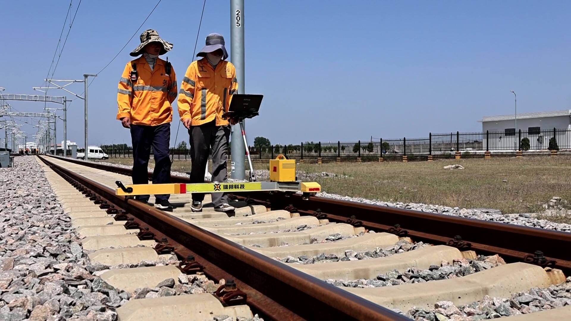 Rail Gauge and Railroad Gauges: Measuring Track Geometry Correctly