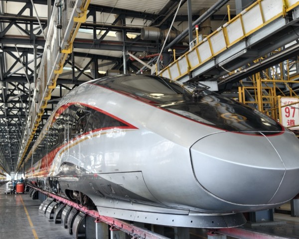 Tipos de empresas ferroviárias: Operadoras de carga, nacionais e de trânsito explicadas