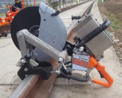 Integrated Lithium-Powered Rail Saw