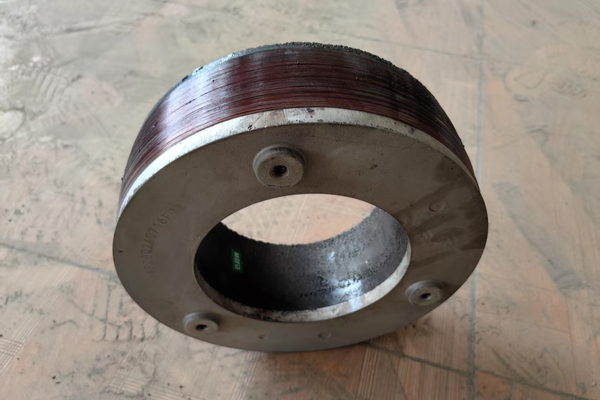 Grinding with a grinding wheel