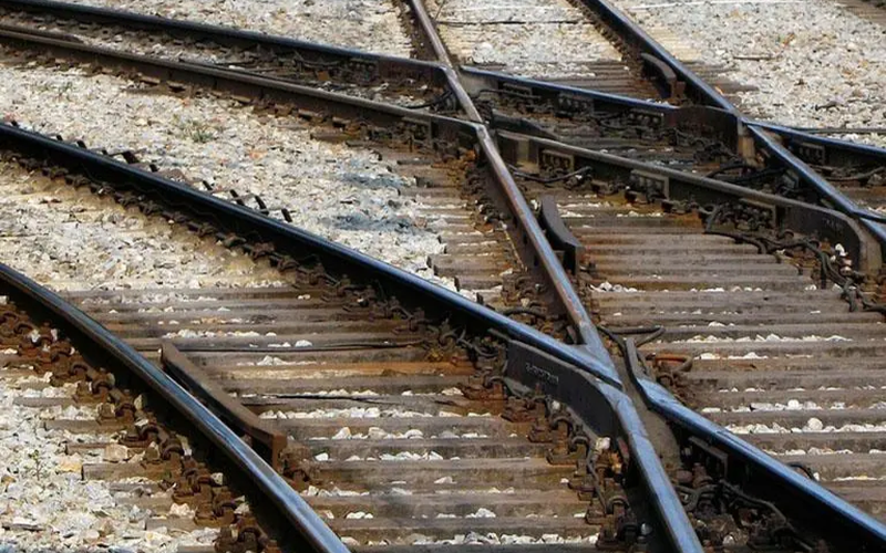 For continuous defects on mainline sections