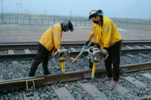 Facing Uneven Tracks and Loose Ballast? A Complete Guide to Precision Inspection and Efficient Tamping