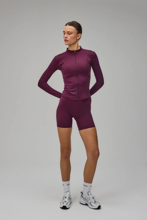 Custom OEM & ODM Long Sleeve and Thumb Strap Yoga Jacket Soft Fabric Yoga Top for Women – Wholesale Manufacturer in China