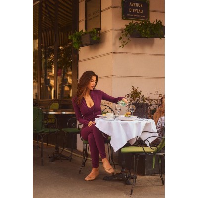 Custom OEM & ODM Long Sleeve and Thumb Strap Yoga Jacket Soft Fabric Yoga Top for Women – Wholesale Manufacturer in China